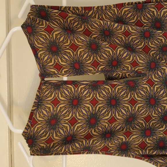 Gibson Romper Cute Patterned Size Medium Shorts Pockets! - Picture 9 of 12